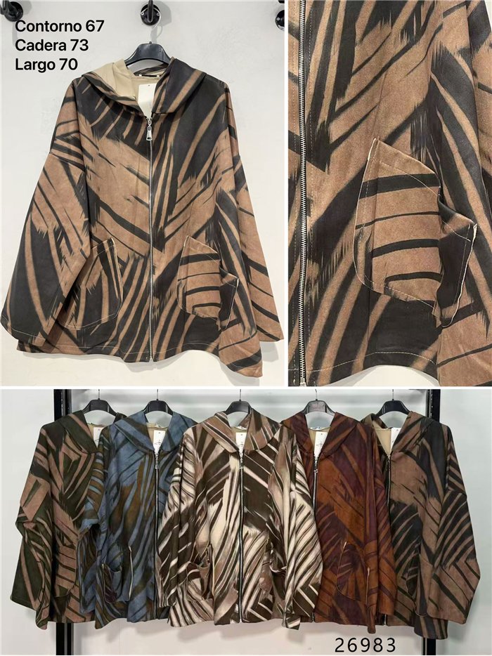 Chaqueta estampada talla grande con capucha