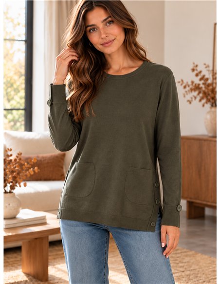 Pull à poches et boutons latéraux
