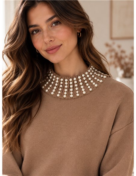 Pullover mit Perlenkragen