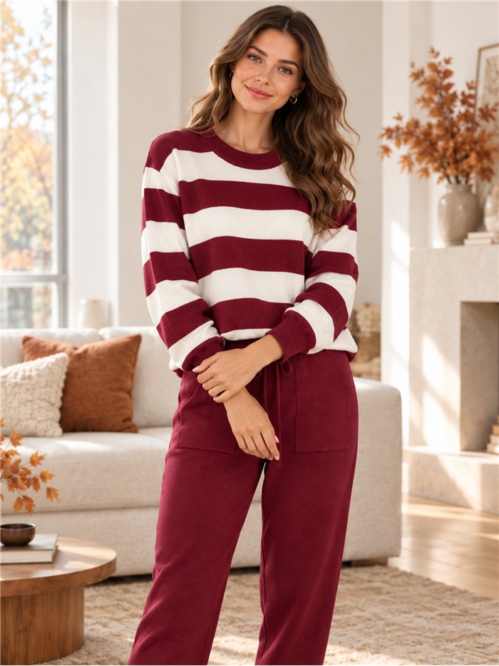 Conjunto jersey rayas y pantalón jogger