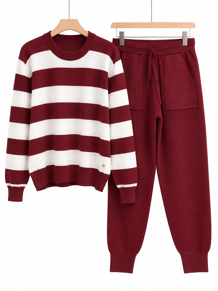 Conjunto jersey rayas y pantalón jogger