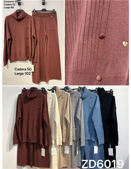 Set aus geripptem Rollkragenpullover und weit geschnittener Hose