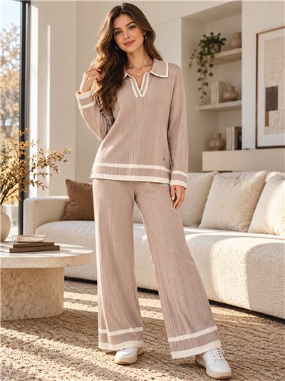 Conjunto jersey de punto canalé cuello polo y pantalón wide leg
