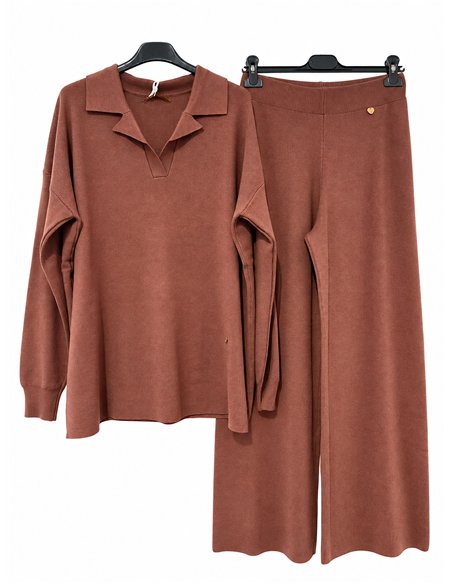 Conjunto jersey cuello polo y pantalón wide leg