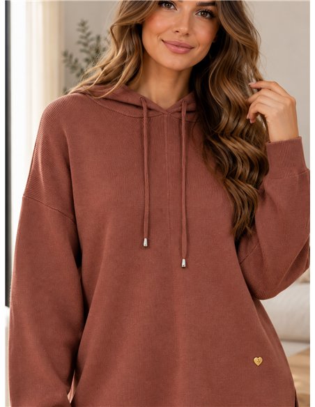 Set aus übergroßem Kapuzenpullover und weit geschnittener Hose