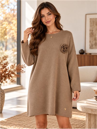 Jersey largo amplio con flor aplicada