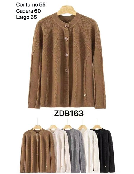 Zopfstrick-Strickjacke mit Knöpfen