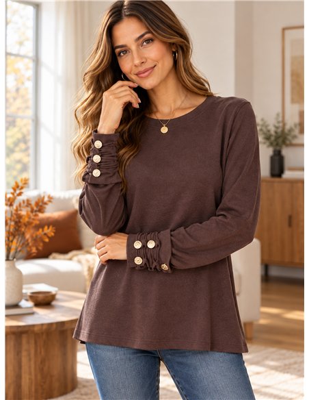 T-shirt con bottoni e polsini