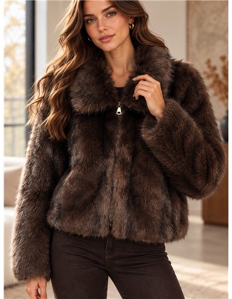 Chaqueta corta de pelo sintético con cremallera