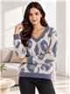 Maglione con scollo a V e stampa animalier in morbida pelliccia.