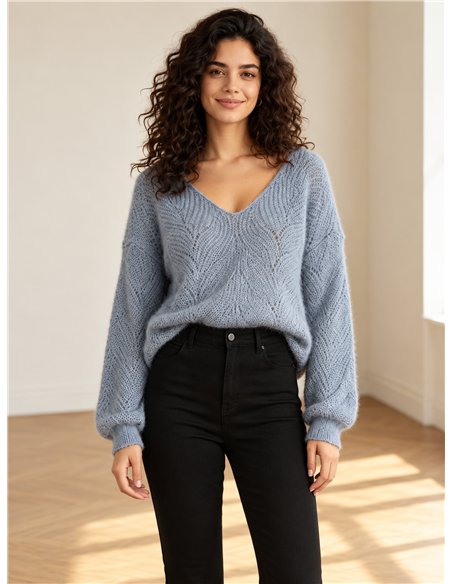 Pull en maille ajourée à col en V
