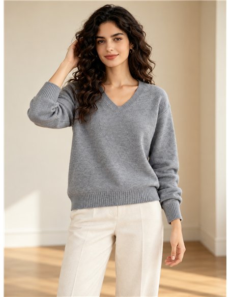 Essential V-neck knit sweater
