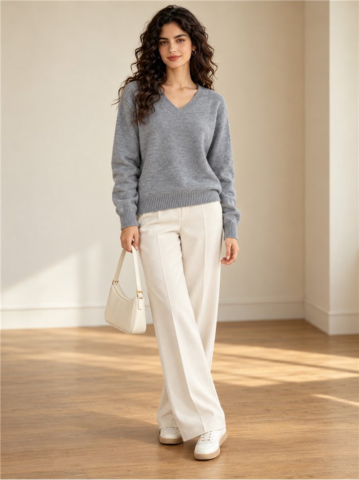 Essential V-neck knit sweater