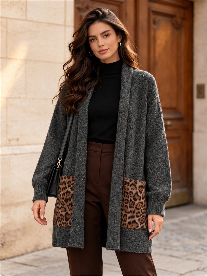 Langer Strickcardigan mit Taschen im Tiermuster