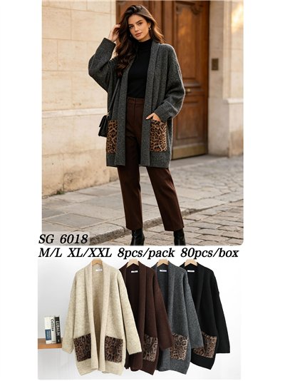 Langer Strickcardigan mit Taschen im Tiermuster 2
