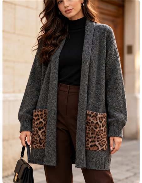 Langer Strickcardigan mit Taschen im Tiermuster