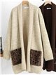 Langer Strickcardigan mit Taschen im Tiermuster