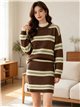 Conjunto de jersey rayas y falda corta