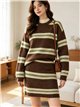 Conjunto de jersey rayas y falda corta