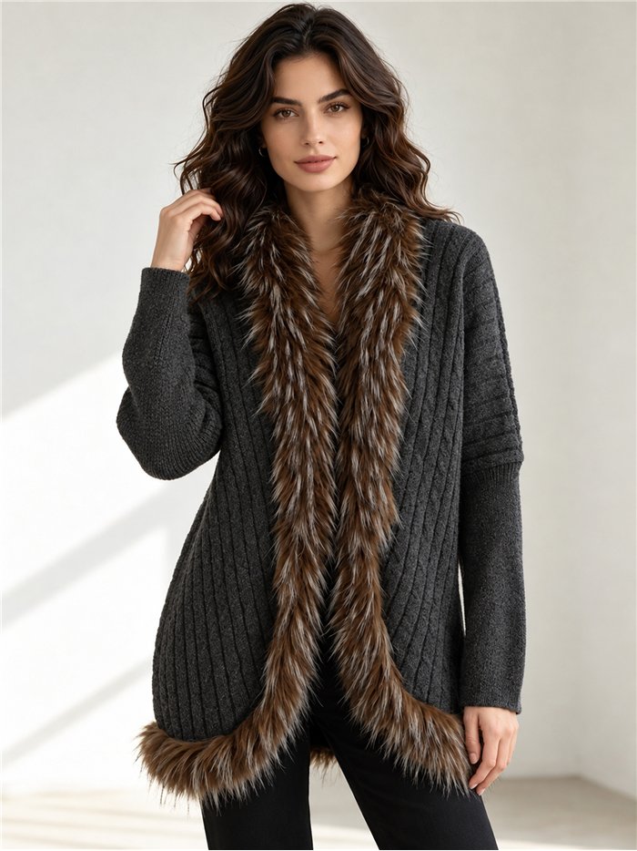 Long cardigan en maille bordé de fourrure
