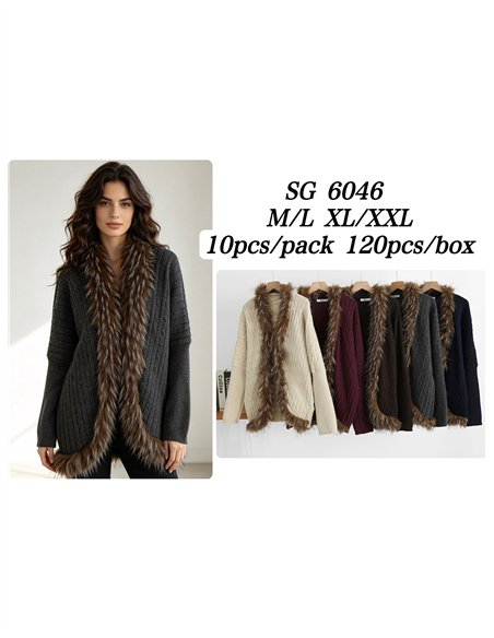 Long cardigan en maille bordé de fourrure