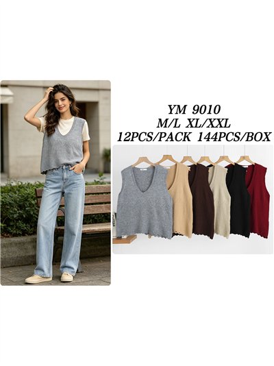 Openwork V-neck knit vest 2