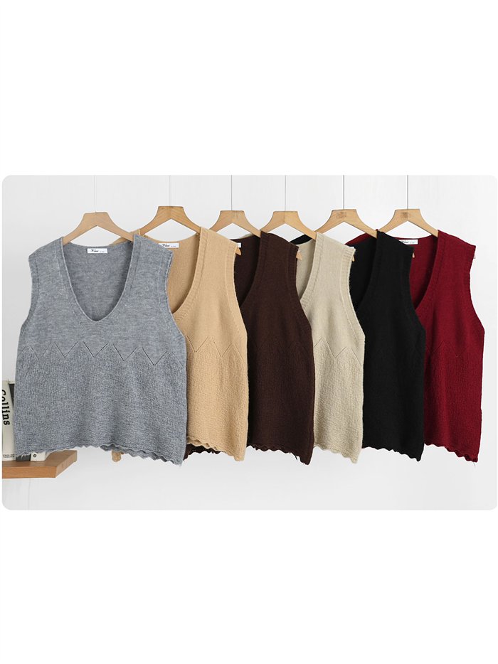 Openwork V-neck knit vest