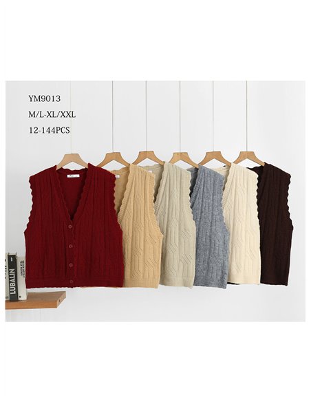 Openwork button knit vest