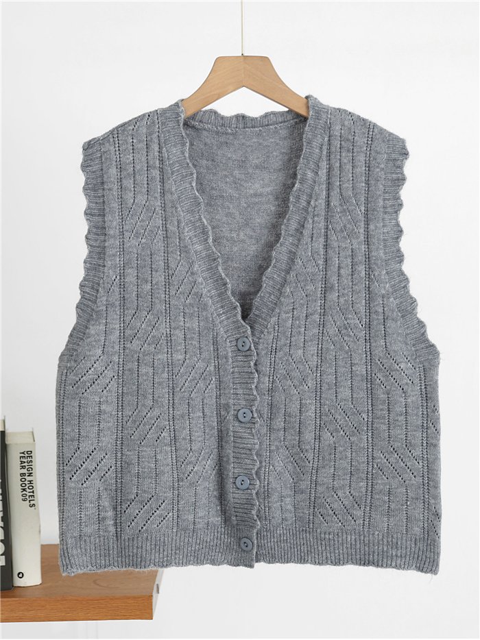 Openwork button knit vest