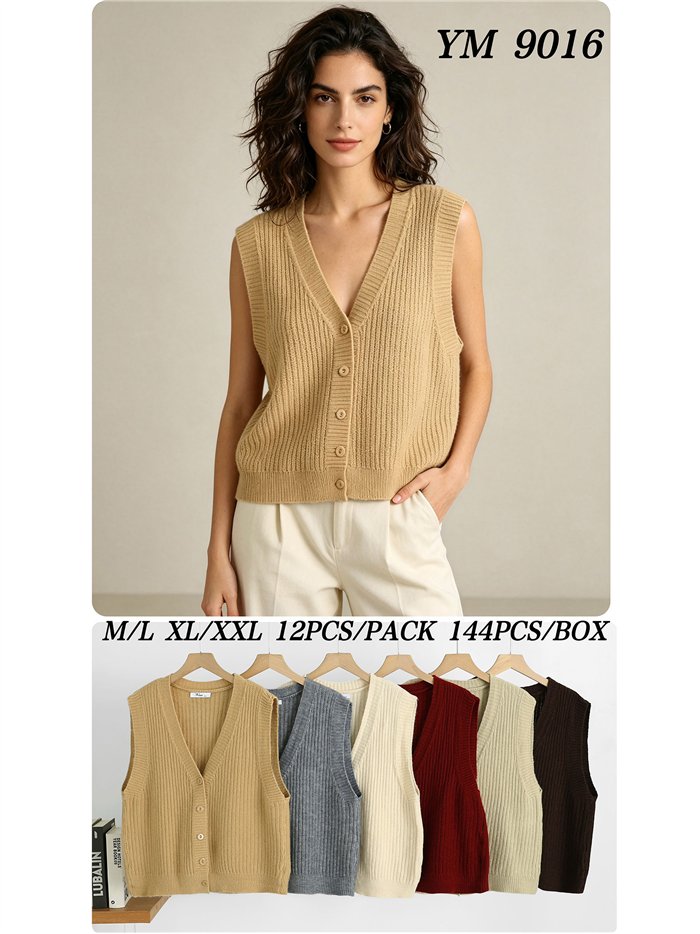 Ribbed button knit vest