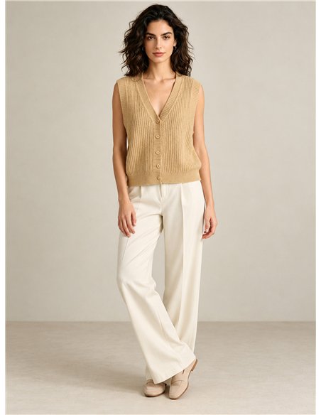 Ribbed button knit vest