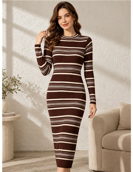 Robe longue en maille à fines rayures