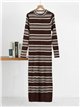 Robe longue en maille à fines rayures