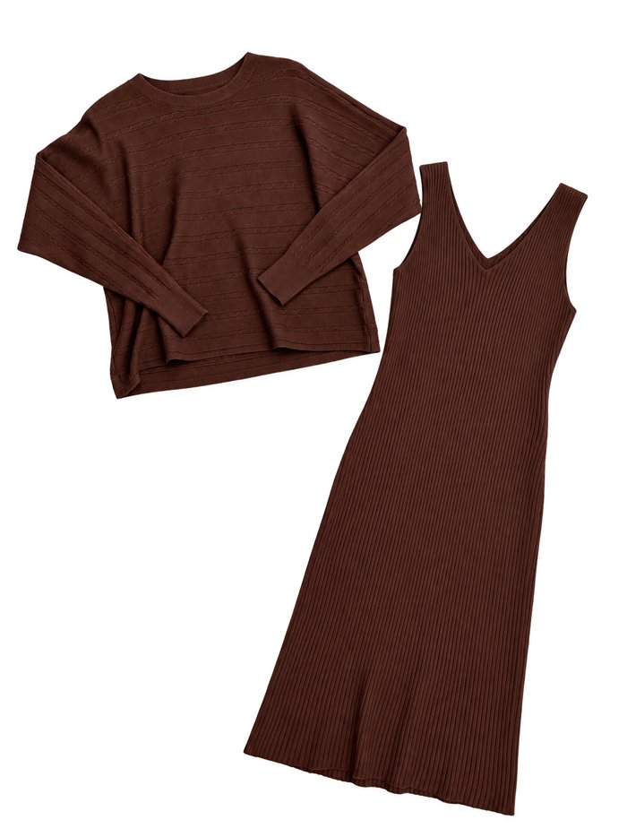 Conjunto jersey de punto trenzado y vestido tirante