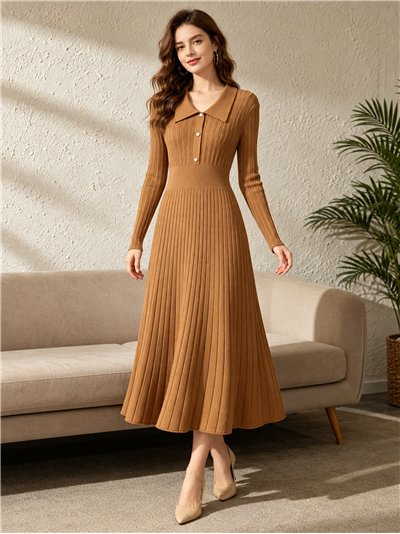Vestido midi de punto canalé cuello polo