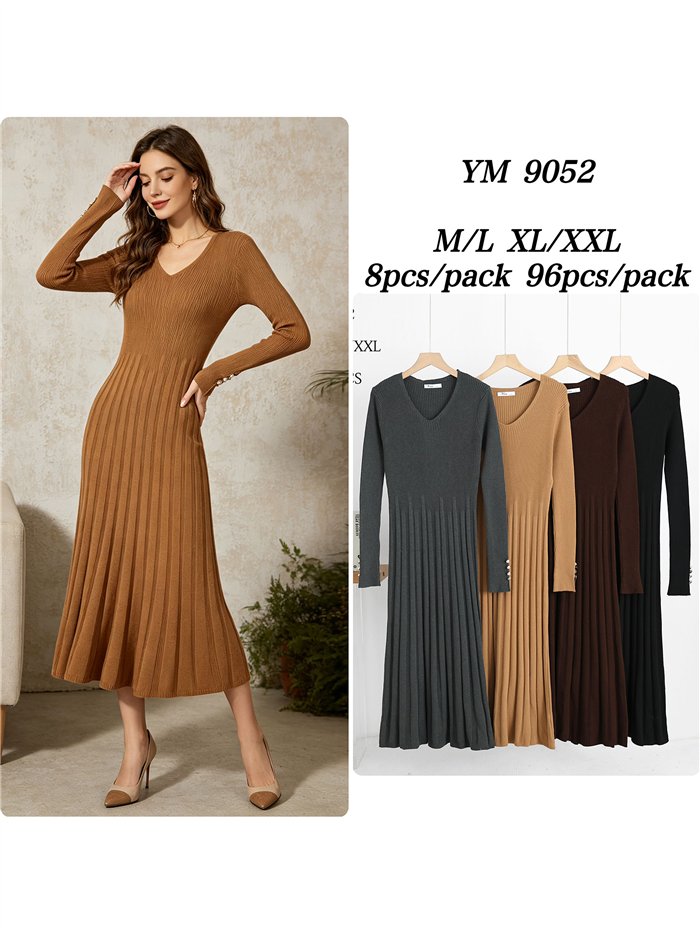 Geripptes Strick-Midikleid mit V-Ausschnitt