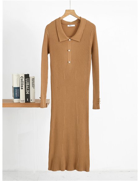 Vestido midi de punto canalé cuello polo