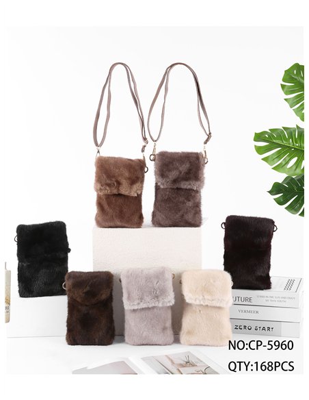 Bolso bandolera móvil de pelo con solapa