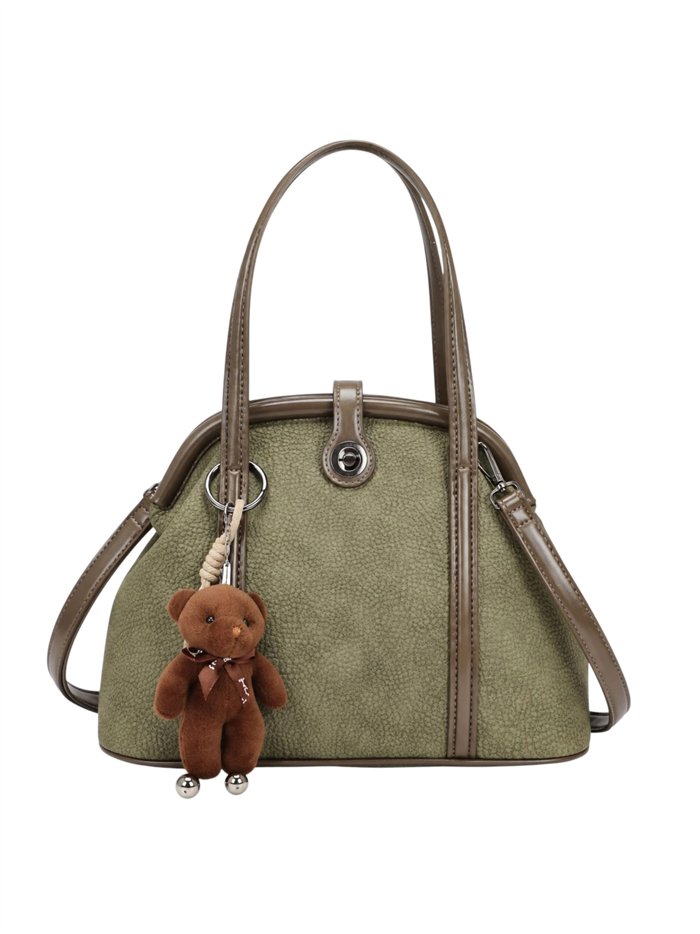 Bolso de mano estructurado con colgante osito