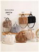 Bolso de pelo con asas trenzadas y bandolera
