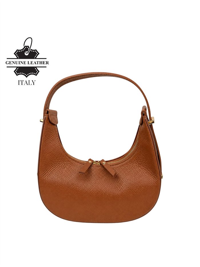 Bolso media luna de piel con cremallera