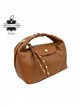 Bolso de mano de piel con tachuelas