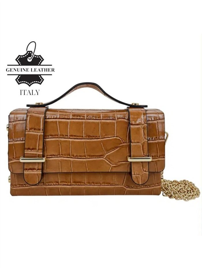 Mini bolso de mano de piel efecto coco con solapa y cadena