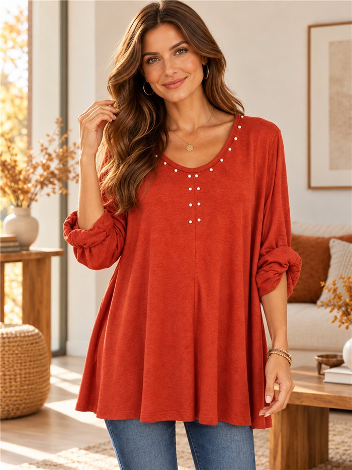 Camisa de malha plus size com tachas