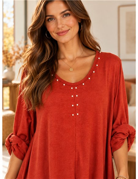 Camisa de malha plus size com tachas