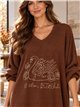 Suéter canelado oversized com cisne de strass