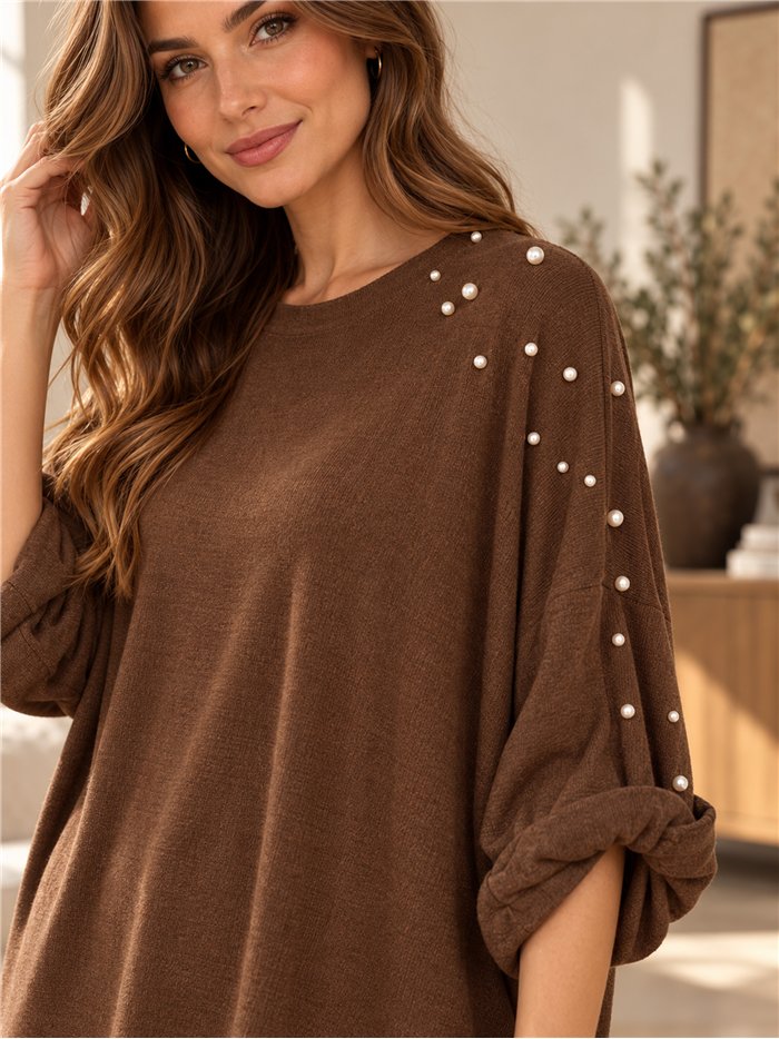 Langer, locker sitzender Pullover mit Perlen