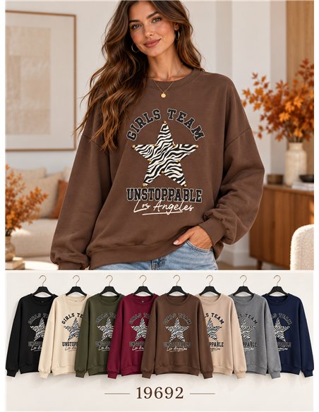 Moletom oversized com estrela de estampa animal