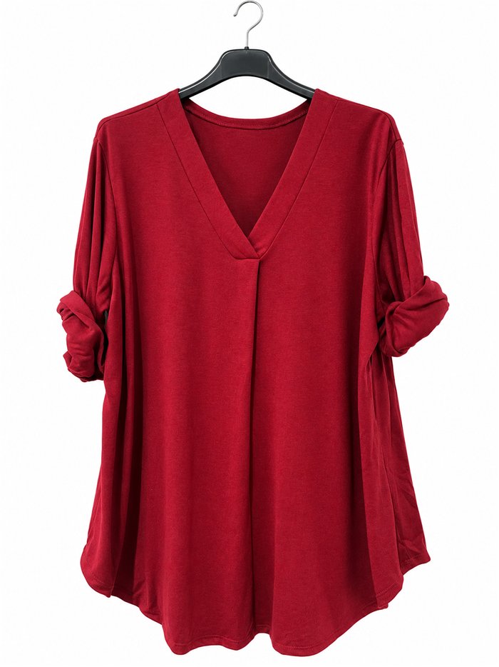 Suéter plus size de malha fina com decote em V