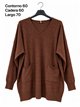 Suéter oversized com decote em V, lantejoulas e bolsos.